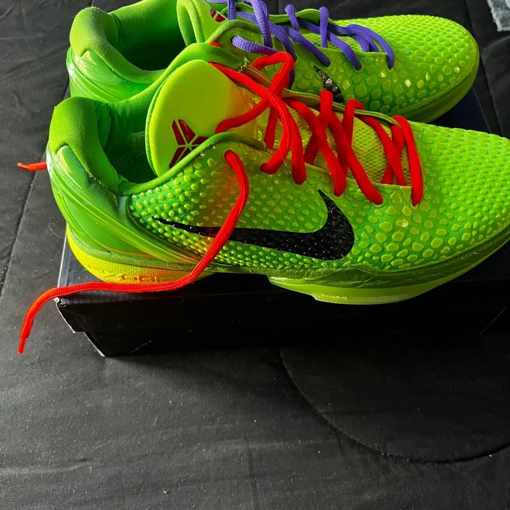 NIke kobe grinch Protro - Picture 3 of 5